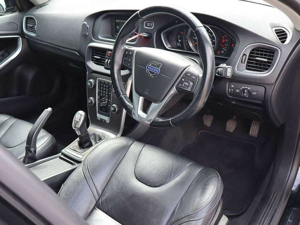 Volvo V40 2.0 D3 Se Lux Nav Hatchback Geartronic Silver #18