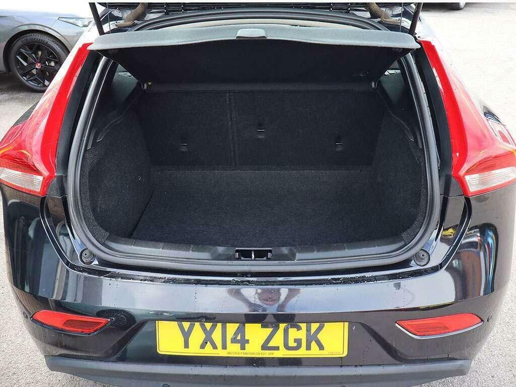 Volvo V40 2.0 D3 Se Lux Nav Hatchback Geartronic Silver #10