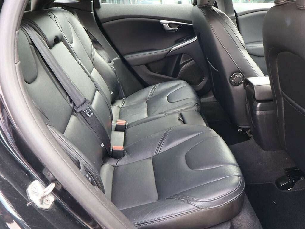 Volvo V40 2.0 D3 Se Lux Nav Hatchback Geartronic Silver #19