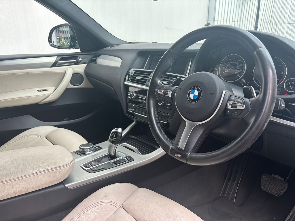 BMW X4 20D M Sport Black #5