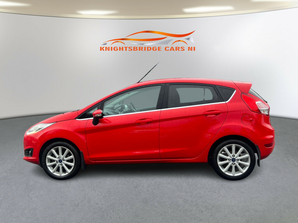 Ford Fiesta Titanium T Red #4