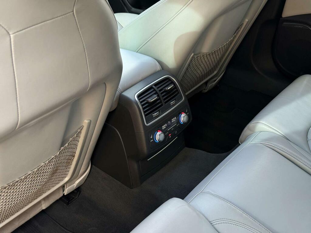 Audi RS6 Avant 4L Null Black #50