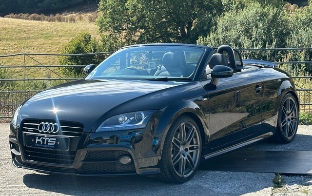 Audi TT Tfsi Black Edition Roadster Black #3