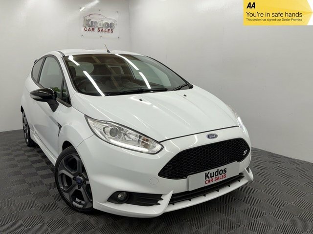 Ford Fiesta 1.6T Ecoboost St-3 Hatchback Eur White