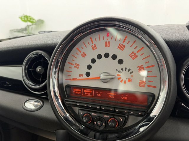 Mini Hatch 1.6 One D White #13