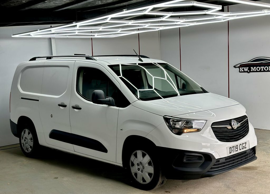 Vauxhall Combo 1.6L Edition 6Dr DT19CGZ White #3