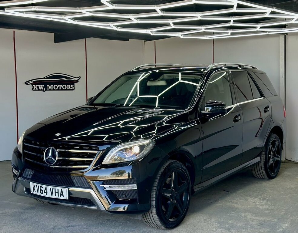 Mercedes-Benz M Class 3L Amg Line Black #6