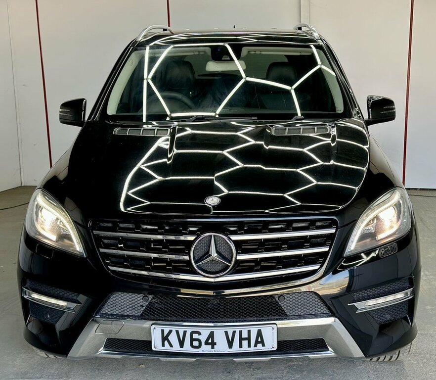 Mercedes-Benz M Class 3L Amg Line Black #5