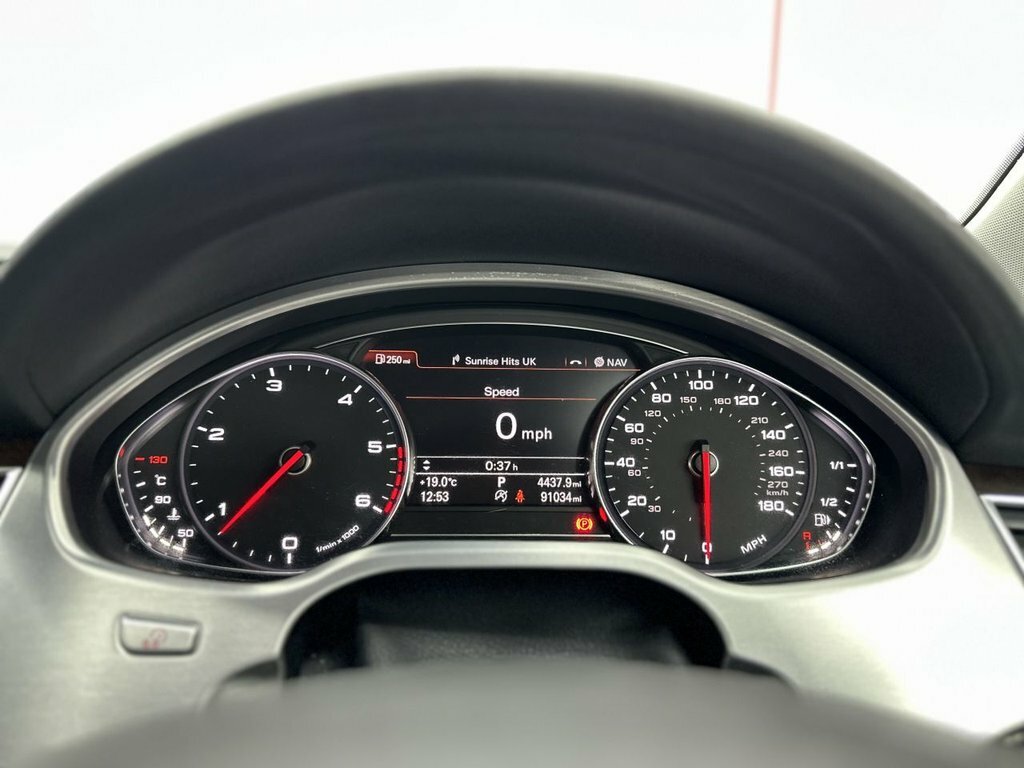 Audi A8 3L Se Executive Black #38