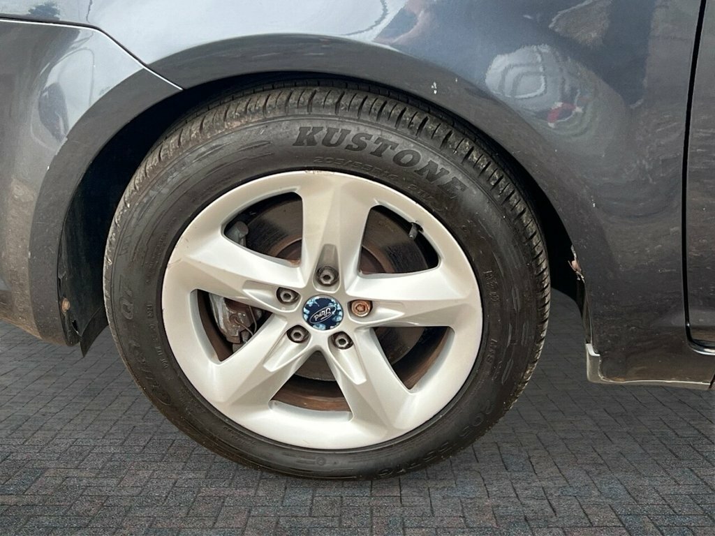 Ford C-Max Mpv  #19