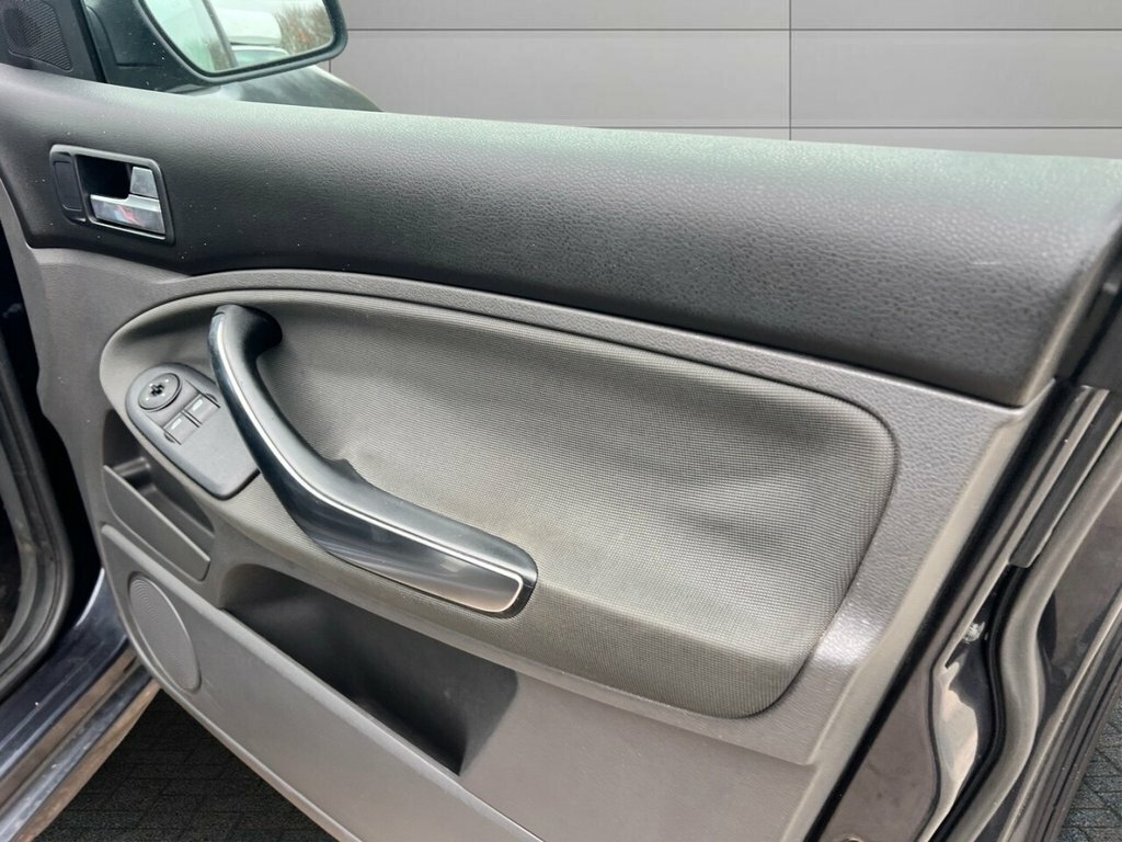 Ford C-Max Mpv  #12