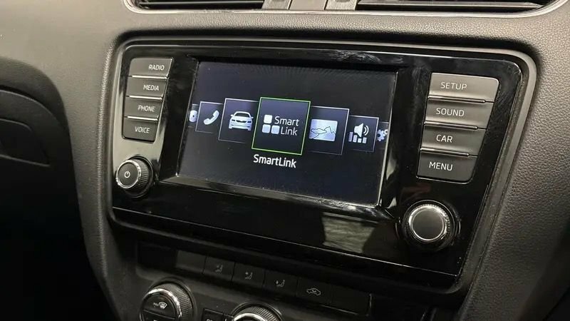 Skoda Octavia 1.4L Se Blue #4