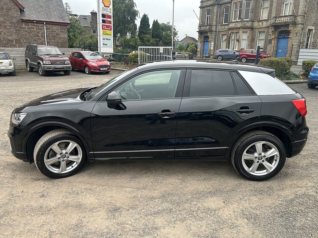 Audi Q2 1.0 Tfsi Sport Suv Euro 6 Ss Black #3