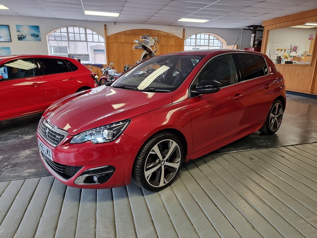 Peugeot 308 2.0 Bluehdi Gt Line Hatchback Eu Red #3