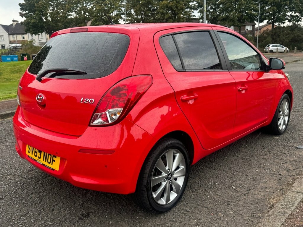 Hyundai I20 1.4L Style Red #6