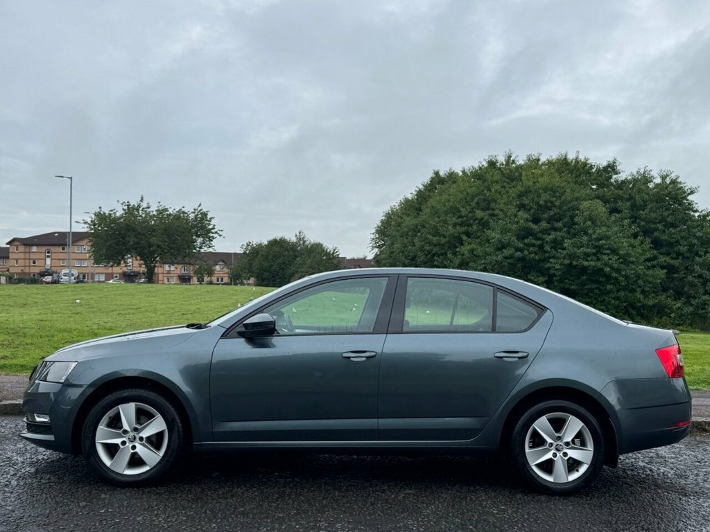 Skoda Octavia 1.6L Se GJ68UOB Grey #2