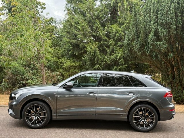 Audi Q8 Tfsi V6 55 Black Grey #4