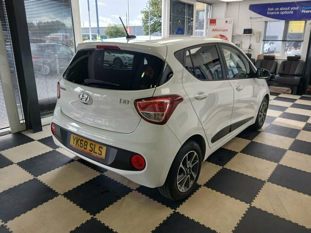 Hyundai I10 Go Se Hatchback White #5