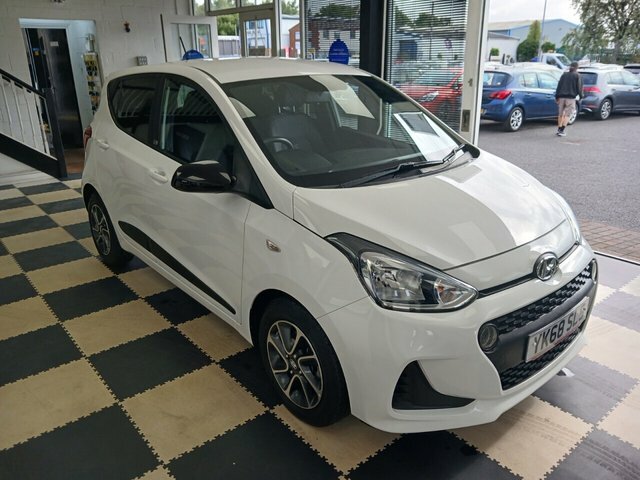 Hyundai I10 Go Se Hatchback White #3