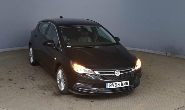 Vauxhall Astra Turbo Elite Nav Hatchback BV66WMW Black