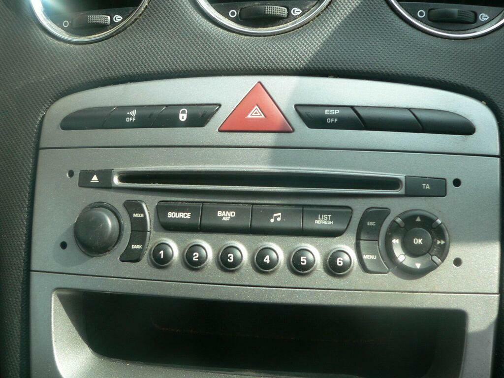 Peugeot 308 1.6 Hdi 92 Active White #30