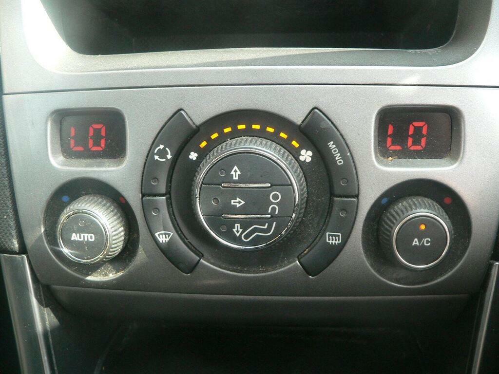 Peugeot 308 1.6 Hdi 92 Active White #18