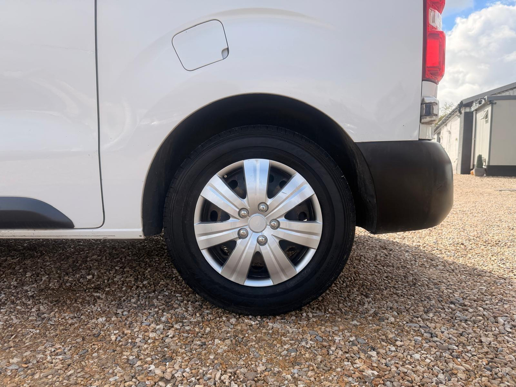Vauxhall Vivaro Panel Van White #50