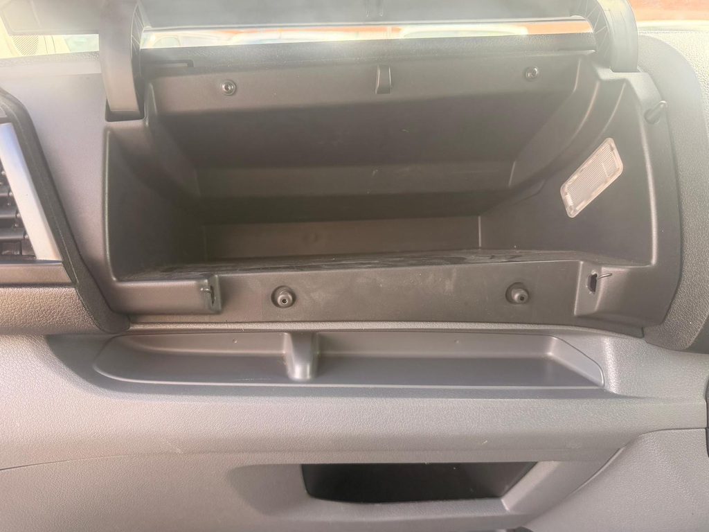 Vauxhall Vivaro Panel Van White #41