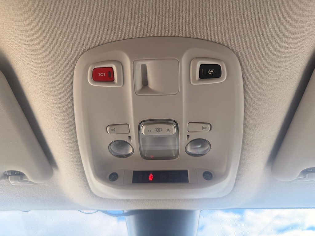 Vauxhall Vivaro Panel Van White #14