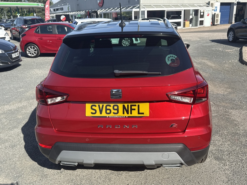 Seat Arona 1.0 Tsi 115 Fr Ez SV69NFL Red #5