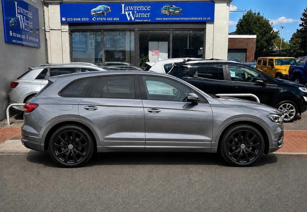 Volkswagen Touareg 3.0 Tdi V6 Black Edition Tiptronic 4Motion Euro 6 Grey