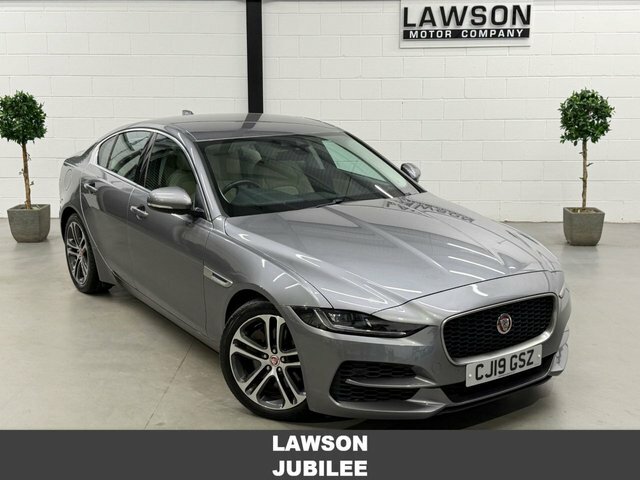 Jaguar XE 2.0 P250i S Saloon Euro 6 S S 2 Grey