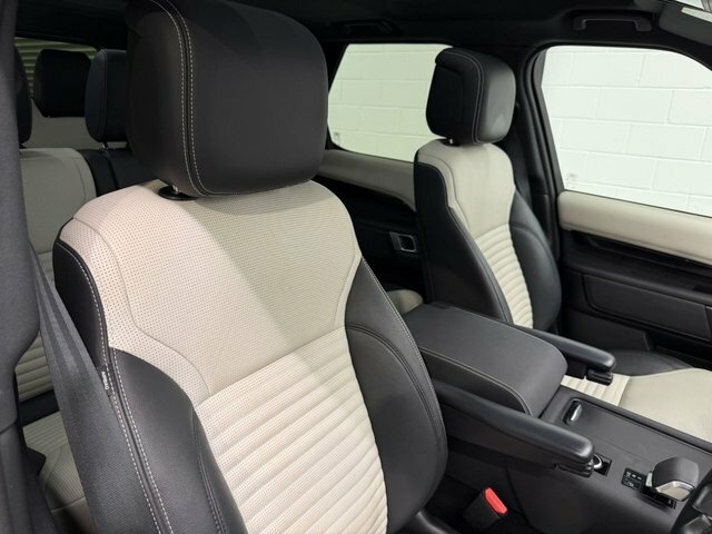 Land Rover Discovery .0 D300 Mhev R-dynamic Se Suv 4Wd Blue #4