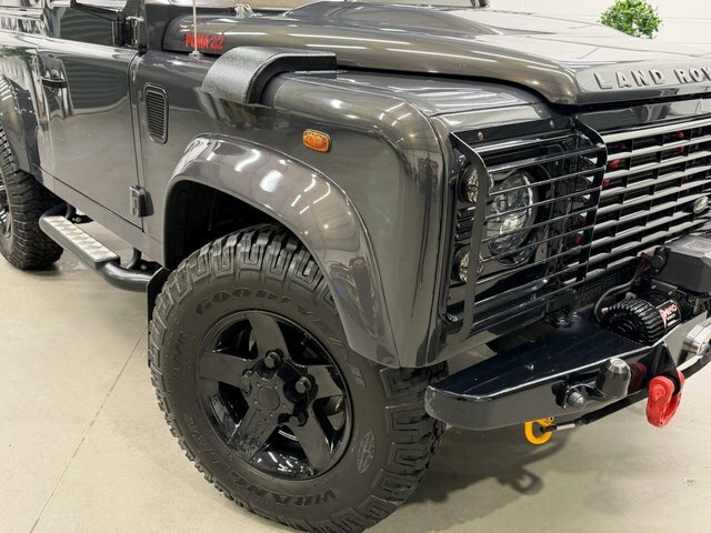 Land Rover Defender 90 2.2L Null Silver #67