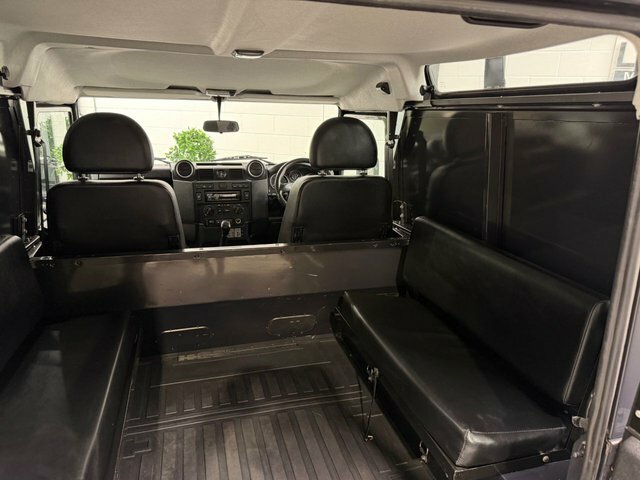 Land Rover Defender 90 2.2L Null Silver #62