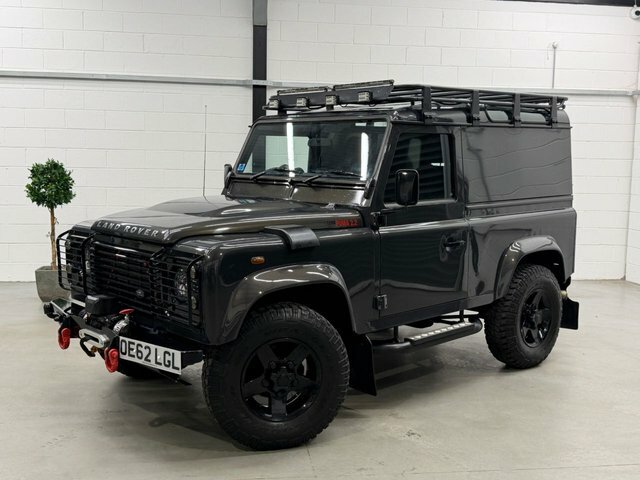 Land Rover Defender 90 2.2L Null Silver #69