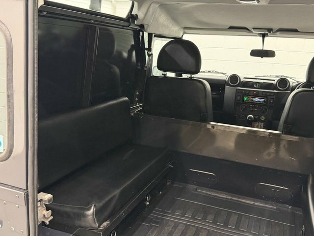 Land Rover Defender 90 2.2L Null Silver #35