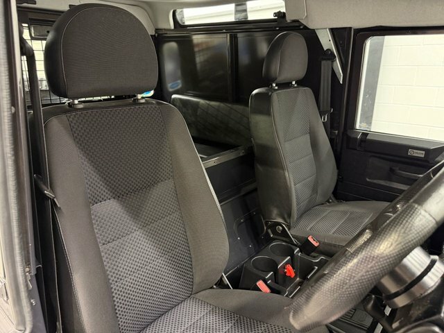 Land Rover Defender 90 2.2L Null Silver #17