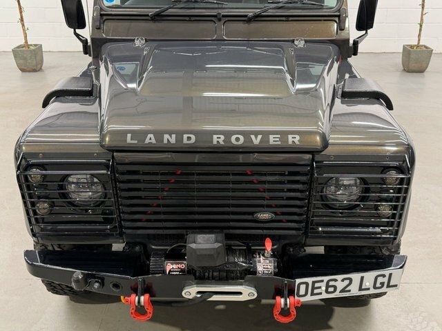 Land Rover Defender 90 2.2L Null Silver #26