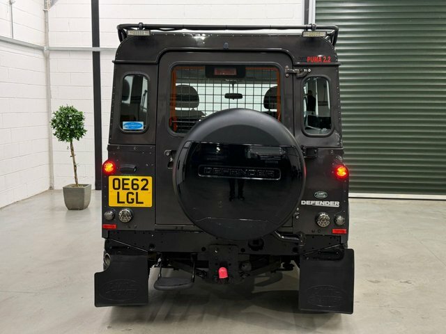 Land Rover Defender 90 2.2L Null Silver #29