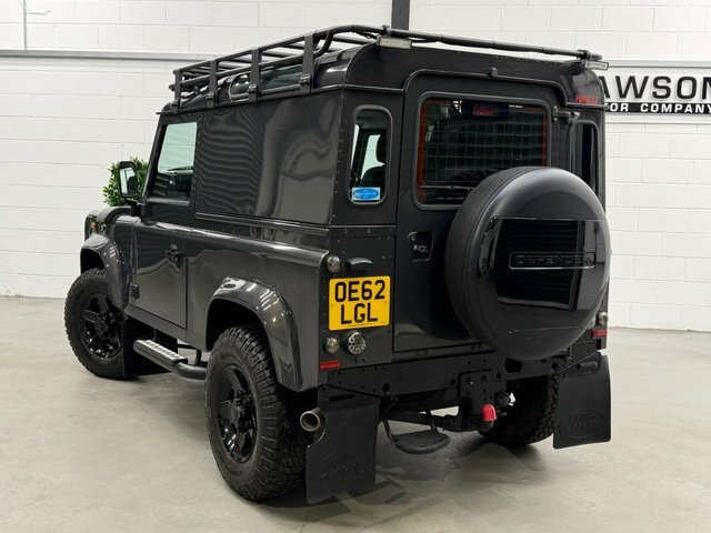 Land Rover Defender 90 2.2L Null Silver #38