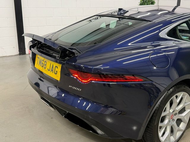 Jaguar F-Type R-dynamic Black #21