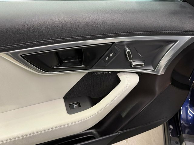 Jaguar F-Type R-dynamic Black #76