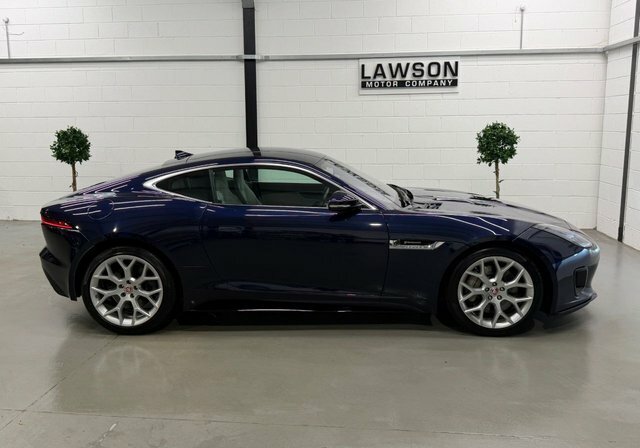 Jaguar F-Type R-dynamic Black #46