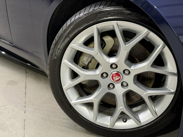 Jaguar F-Type R-dynamic Black #7