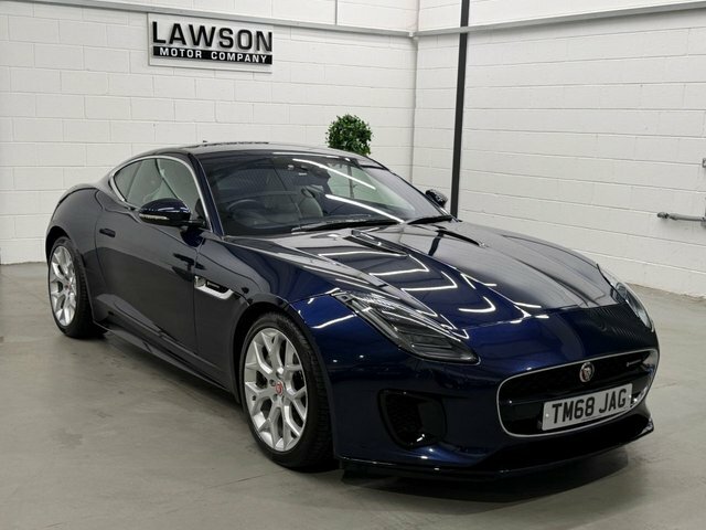 Jaguar F-Type R-dynamic Black #32