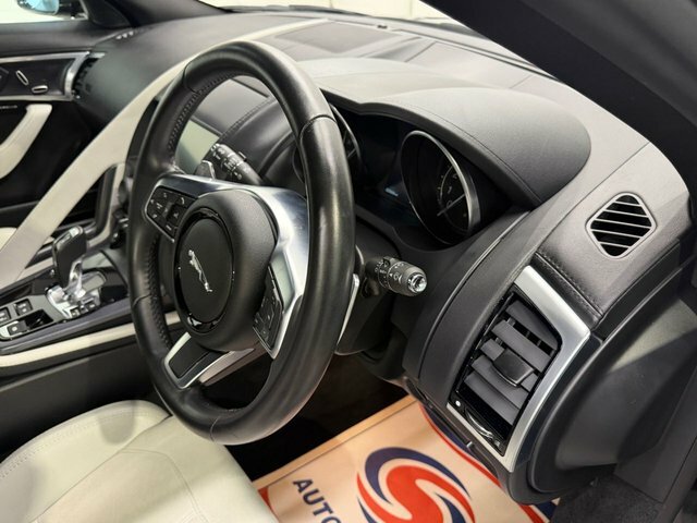 Jaguar F-Type R-dynamic Black #9