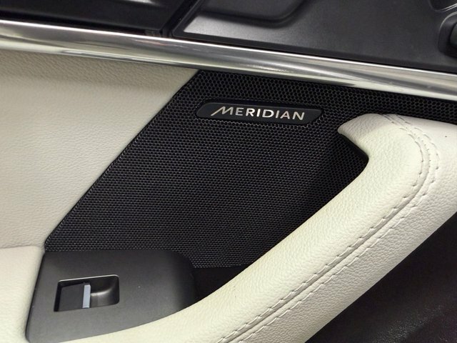 Jaguar F-Type R-dynamic Black #77