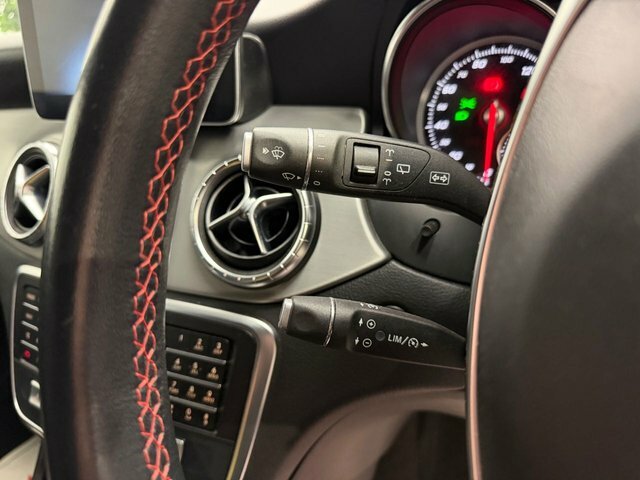 Mercedes-Benz CLA Class Cla 200 Amg Line Night Edition Tip Grey #31