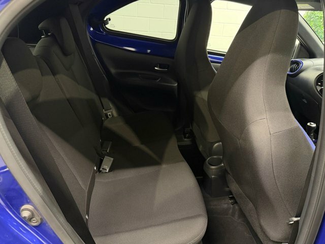 Toyota Aygo X 1.0 Vvt-i Edge Hatchback Euro 6 Blue #3